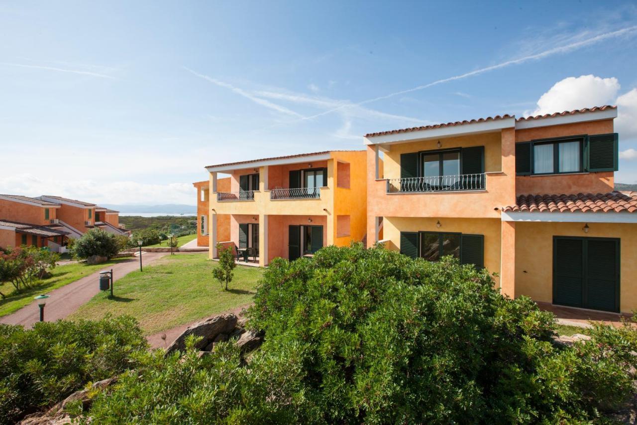 Hotel Baia Aranzos Pittulongu Eksteriør bilde